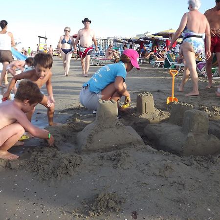 Hotel Atmosfere Beach 切塞纳蒂科 外观 照片